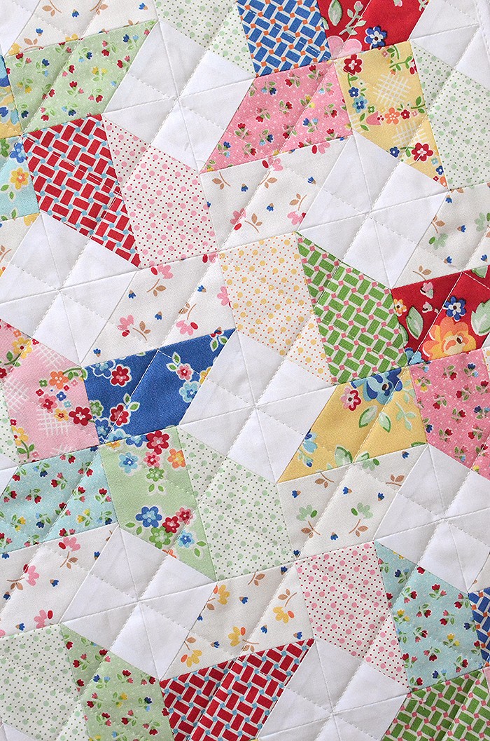 New Quilt Patterns: Sweet Trellis Mini Pattern by Nadra Ridgeway of ellis & higgs