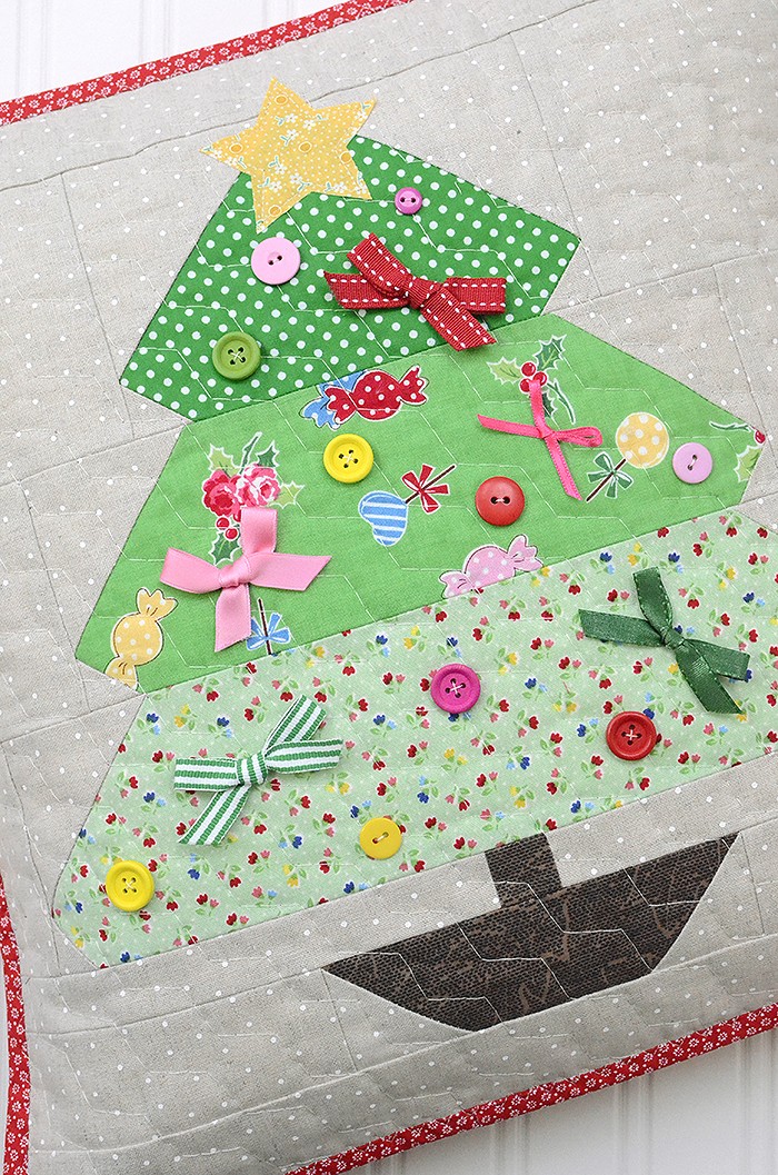 Under the Tree Christmas Quilt Pattern