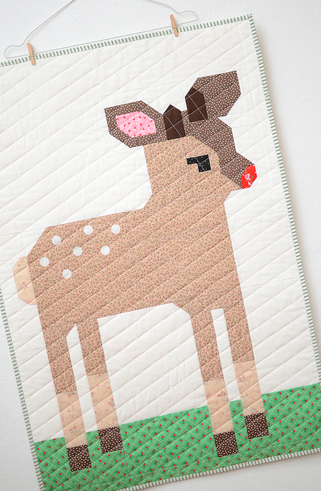 Reindeer Christmas mini quilt pattern