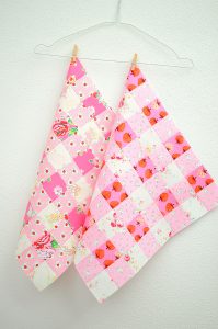 Picnic quilt blocks in pink