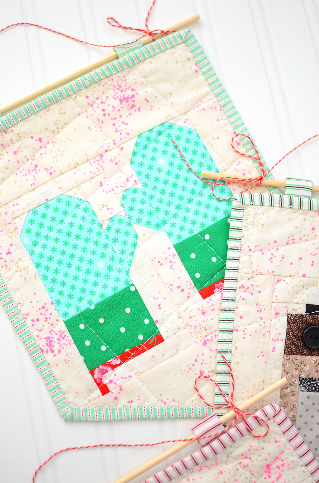 Wall Pennant quilt pattern - Christmas quilt patterns