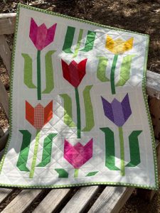 Tulip Quilt - an easy quilt pattern by Nadra Ridgeway of ellis & higgs