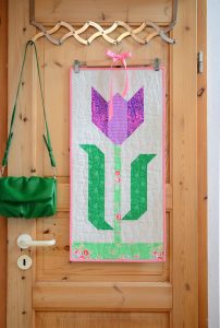 Tulip Wall Quilt - an easy quilt pattern by Nadra Ridgeway of ellis & higgs